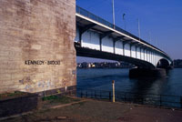 Postkarte: Die marode Kennedybr&uuml;cke